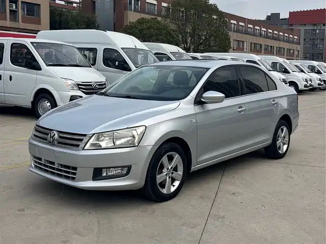 Volkswagen Santana Santana 2013 1.6l Automatic Comfort Version — фото