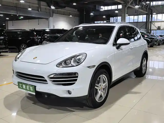 Porsche Cayenne Cayenne 2014 Cayenne Platinum Edition 3.0t