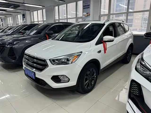 Ford Wing Tiger Escape 2019 Ecoboost 180 Two-Wheel Drive Platinum Airfoil National Vi — фото