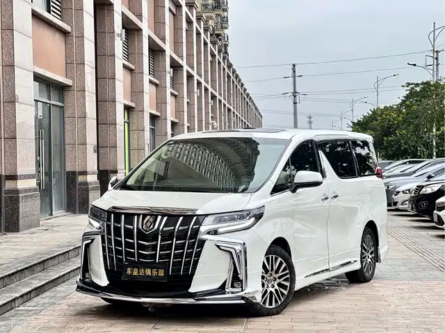 Toyota Elfa Alpha 2015 3.5l Premium Edition