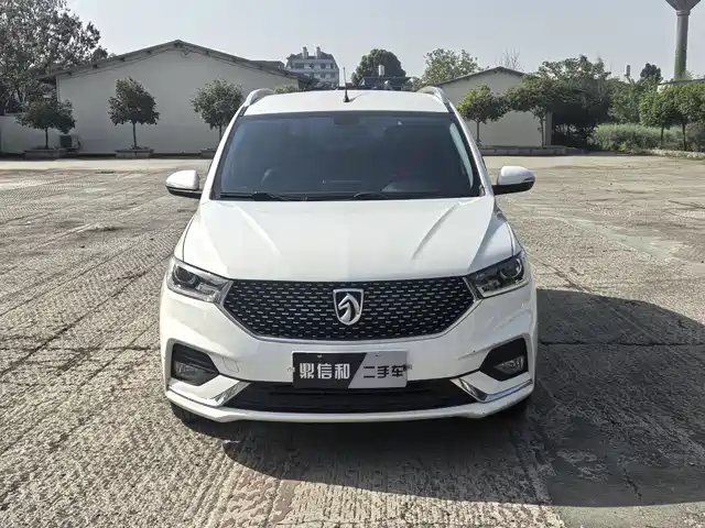 Baojun Baojun 360 Baojun 360 2019 1.5l Cvt Elite National Vi — фото