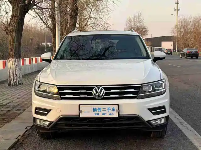 Volkswagen Tiguan L Tiguan L 2017 330tsi Automatic Two-Wheel Drive Luxury Version — фото