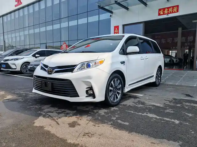Toyota Sienna Sienna 2015 3.5l 2wd Le — фото