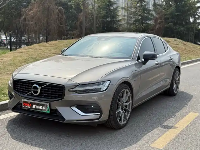 Volvo Volvo S60 Plug-In Hybrid Volvo S60 Plug-In Hybrid 2021 T8 E-Drive Hybrid Four-Wheel Drive Zhiyi Luxury Version — фото