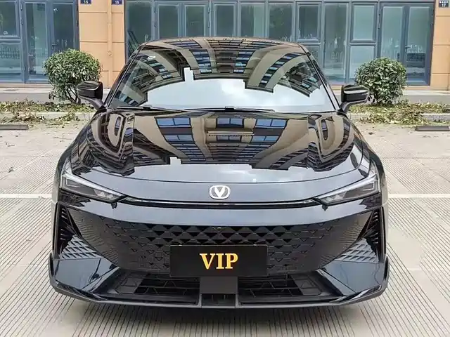 Chang'An Changan Uni-V Changan Uni-V 2025 1.5t 500bar Premium Sports Model