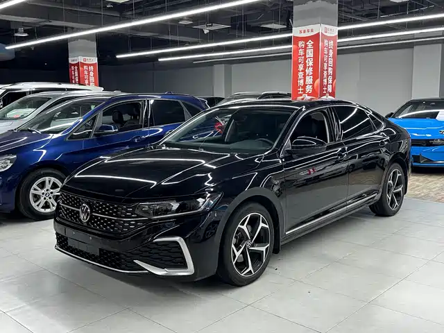Volkswagen Passat Passat 2025 Outstanding Model 380tsi Starry Sky Dragon Edition — фото