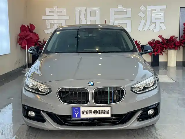 Bmw Bmw 1 Series Bmw 1 Series 2018 118i Sports — фото