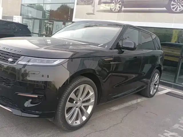 Land Rover Range Rover Sport Range Rover Sport 2024 400ps Model Edition — фото