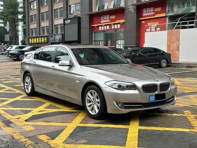 Bmw Bmw 5 Series Bmw 5 Series 2012 523li Luxury Model — фото
