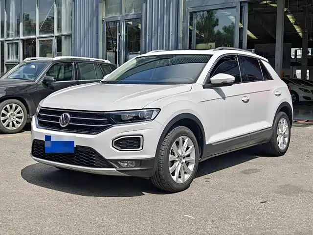 Volkswagen T-Roc Tange T-Roc 2018 Model 230tsi Dsg Two-Wheel Drive Aggressive Model National V — фото