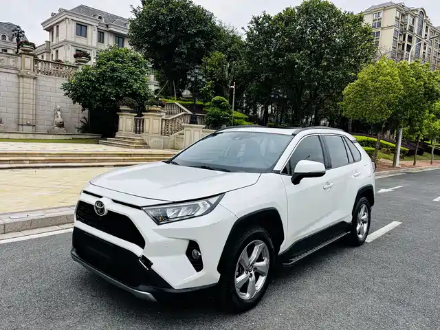 Toyota Rav4 Rongfang Rav4 Rongfang 2020 2.0l Cvt Two-Wheel Drive Fashion Version — фото