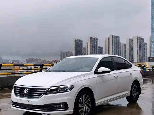 Volkswagen Lavida Lavida 2022 1.5l Automatic Comfort Version — фото