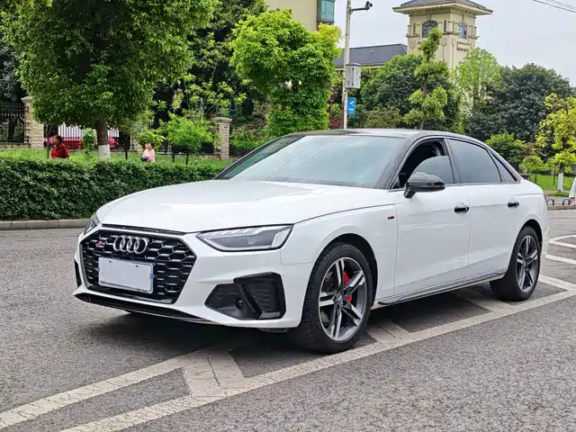 Audi Audi A4l Audi A4l 2020 40 Tfsi Luxury And Dynamic Model — фото