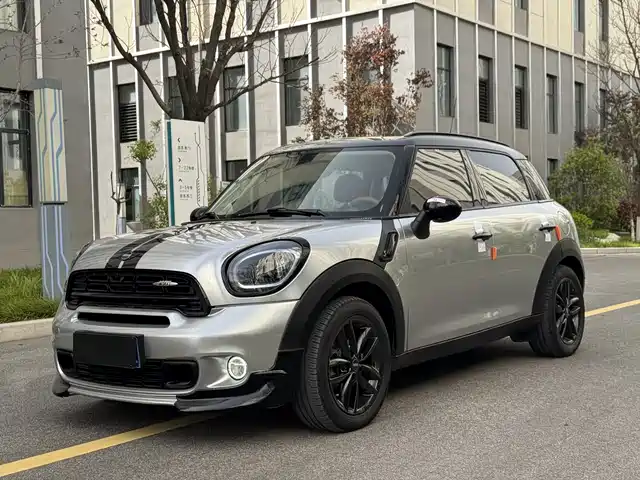 Mini Mini Countryman Mini Countryman 2014 1.6l Cooper Fun — фото