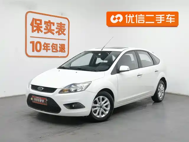 Ford Fox Focus 2013 Hatchback Classic 1.8l Manual Million Commemorative Edition — фото