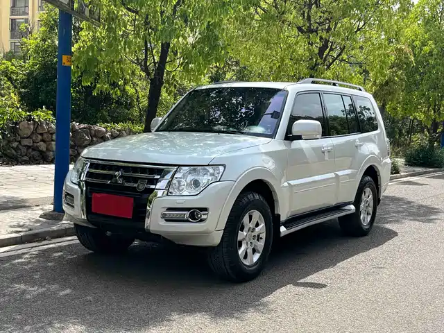 Mitsubishi Pajero (Imported) Pajero Imported 2019 3.0l Automatic Standard Version