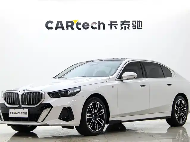 Bmw Bmw 5 Series Bmw 5 Series 2024 530li Leading M Sports Package — фото