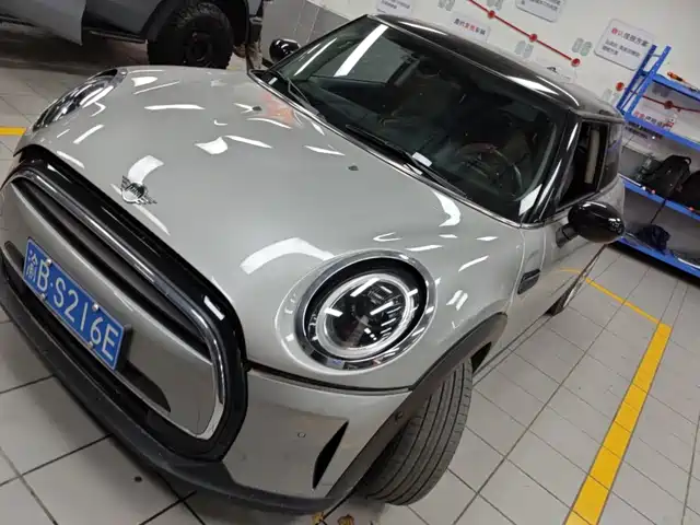 Mini Mini Mini 2023 Facelift 1.5t Cooper Artist — фото