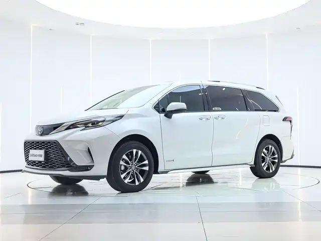Toyota Gravia Grevia 2023 2.5l Hybrid Luxury Edition — фото