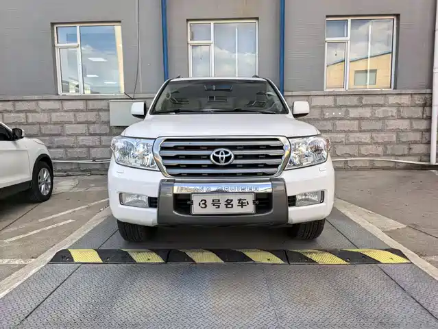 Toyota Land Cruiser Land Cruiser 2007 4.7l Automatic Vx-R — фото