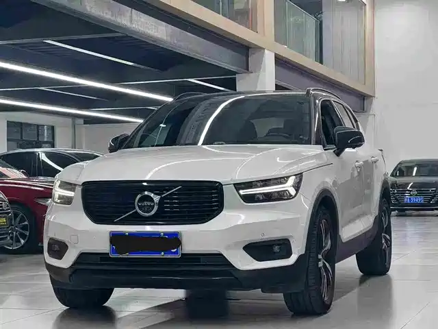 Volvo Volvo Xc40 Volvo Xc40 2020 T4 Four-Wheel Drive Zhiyuan Sport Edition — фото
