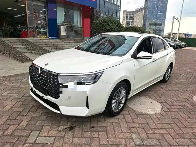 Qichen Venucia D60 Venucia D60 2023 Plus 1.6l Xl Cvt Yueliang Edition — фото