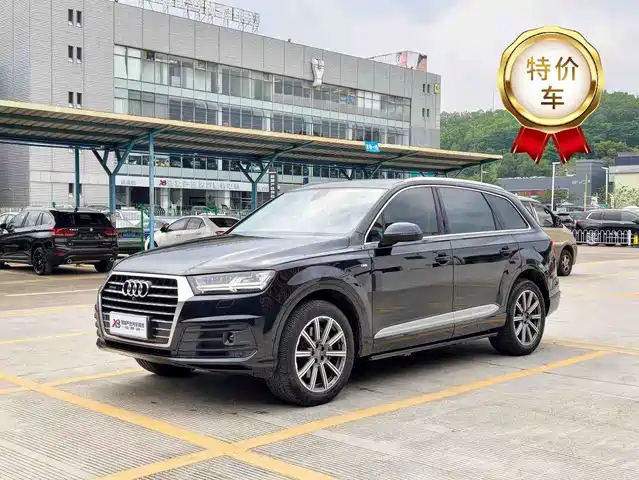 Audi Audi Q7 Audi Q7 2019 55 Tfsi Premium Model