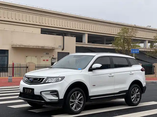 Geely Automobile Boyue Boyue 2020 1.8td Dct Two-Wheel Drive Smart Model — фото