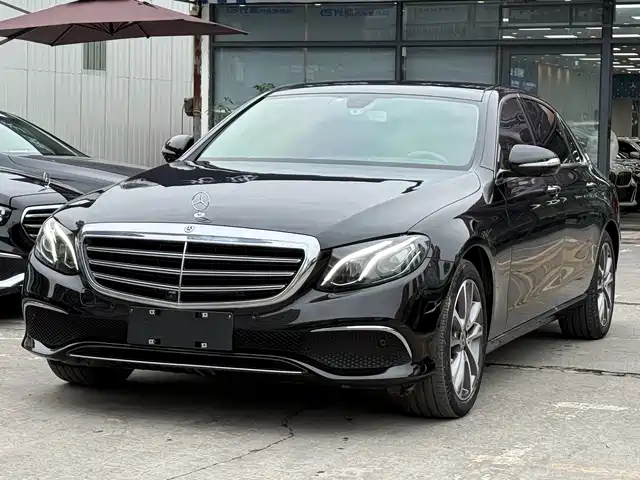 Mercedes-Benz Mercedes-Benz E-Class Mercedes-Benz E-Class 2019 E 300 L Luxury Model — фото
