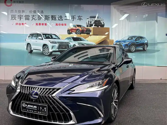 Lexus Lexus Es Lexus Es 2021 300h Exclusive Edition — фото