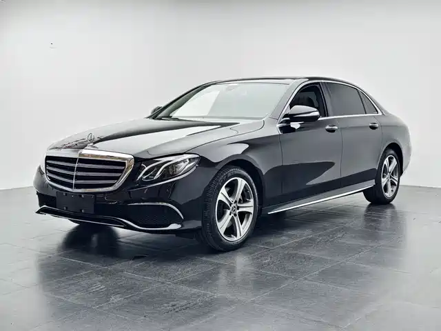 Mercedes-Benz Mercedes-Benz E-Class Mercedes-Benz E-Class 2019 Facelift E 300 L Sporty And Stylish — фото