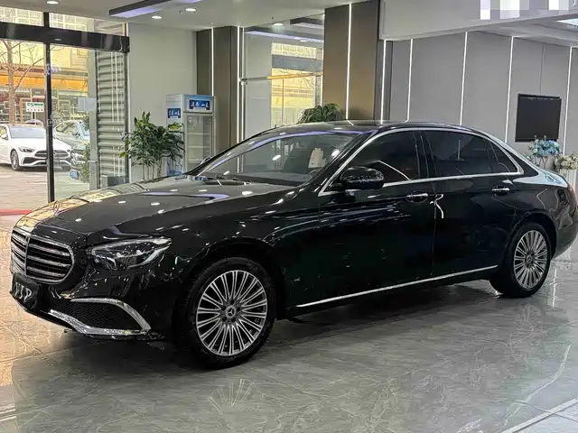 Mercedes-Benz Mercedes-Benz E-Class Mercedes-Benz E-Class 2021 E 300 L Luxury Model — фото