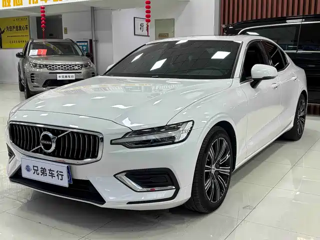 Volvo Volvo S60 Volvo S60 2021 T4 Zhiyuan Luxury Edition — фото
