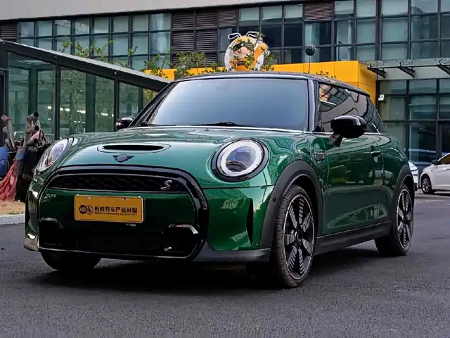 Mini Mini Mini 2023 Facelift 2.0t Cooper S Artist — фото