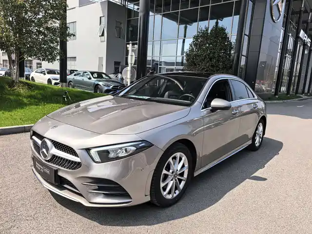 Mercedes-Benz Mercedes Benz A Class Mercedes-Benz A-Class 2022 Facelift A 200 L Sports Sedan Dynamic Type