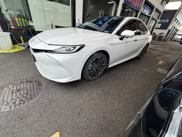 Toyota Camry Camry 2025 Shuangqing 2.5HG Premium Smart Travel Edition — фото