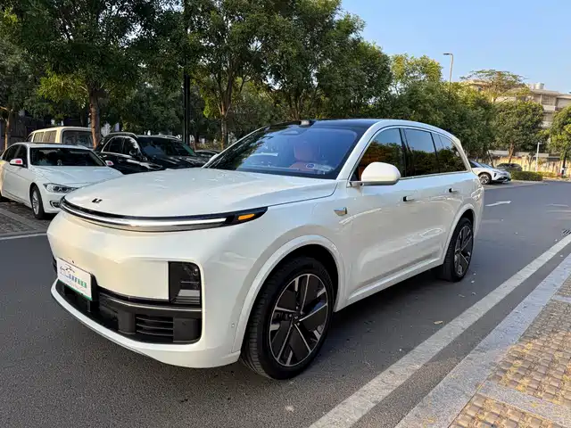 Ideal Car Ideal L8 Ideal L8 2025 Ultra Smart Refresh Version — фото