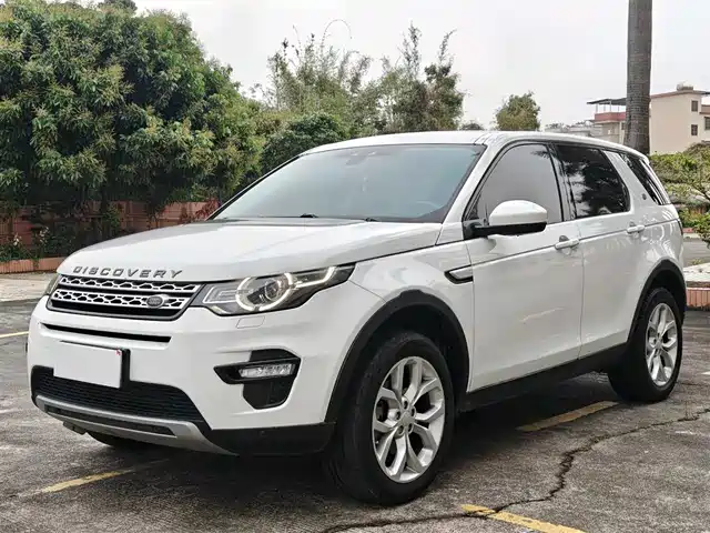 Land Rover Discover The Magic Discovery Shenxing 2017 2.0t Hse — фото