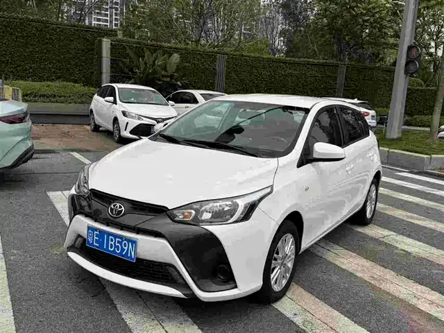 Toyota Yaris L To Dazzle Yaris L Zhixuan 2016 Facelift 1.5e Cvt Charming Version — фото