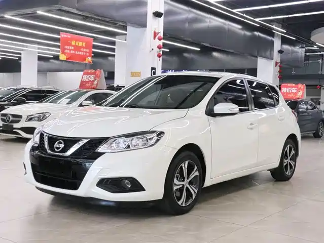 Nissan Tiida Tiida 2016 1.6l Cvt Smart Travel Edition — фото