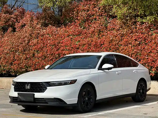 Honda Accord Accord 2025 260turbo Deluxe Edition — фото