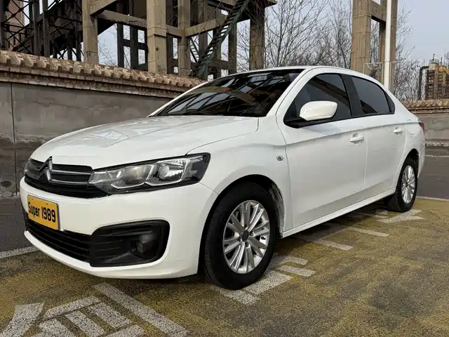 Citroën Elysee Elysee 2018 1.6l Manual Fashion Model — фото