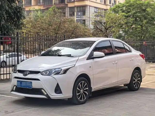 Toyota Yaris L Enjoy Yaris L 2019 1.5e Cvt Charming Edition National Vi — фото