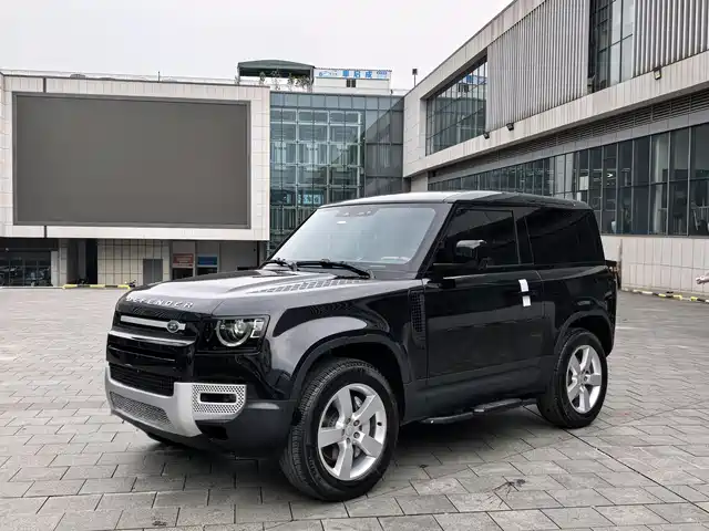 Land Rover Land Rover Defender Land Rover Defender 2024 90 3.0t P400 Hse