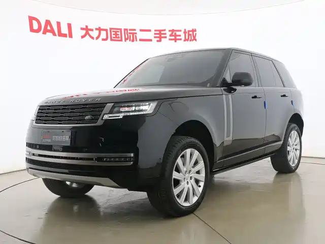 Land Rover Range Rover Range Rover 2023 3.0 L6 360ps Grand Edition — фото
