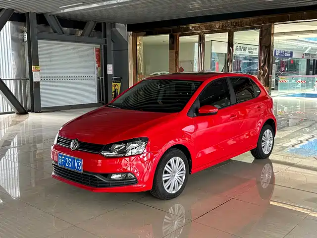 Volkswagen Polo Polo 2016 1.6l Automatic Comfort Model — фото