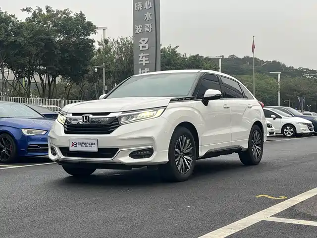 Honda Crown Road Guandao 2020 370turbo 2wd Deluxe Edition — фото