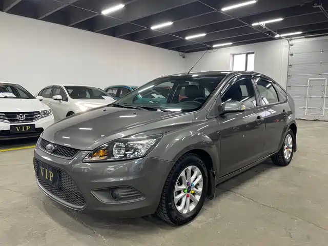 Ford Fox Focus 2013 Hatchback Classic 1.8l Automatic Basic Model