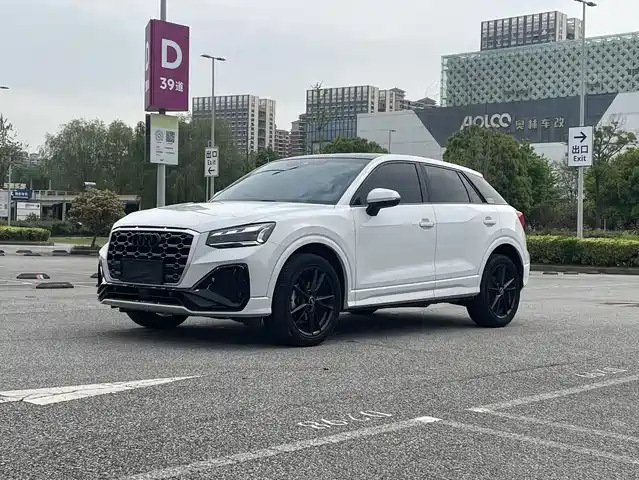 Audi Audi Q2l Audi Q2l 2022 35 Tfsi Enterprising And Elegant Model — фото