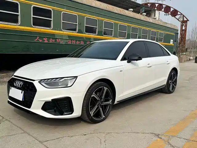 Audi Audi A4l Audi A4l 2025 Model 2 Million Yuexiang Version 40 Tfsi Luxury And Dynamic Model — фото